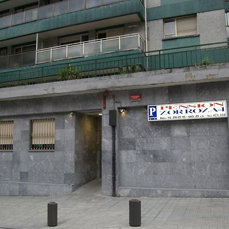 Pension Zorroza 1 Bilbao Exterior photo